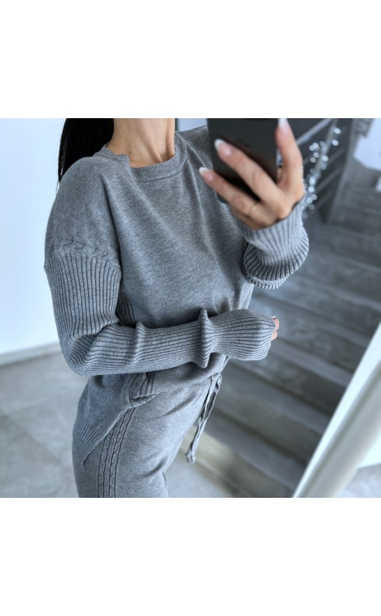 Šedý luxusní komplet Šedý luxusní komplet