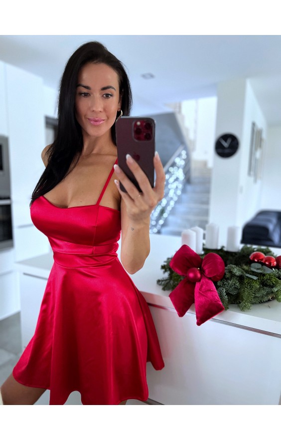 Červené šaty Lacy Červené šaty Lacy