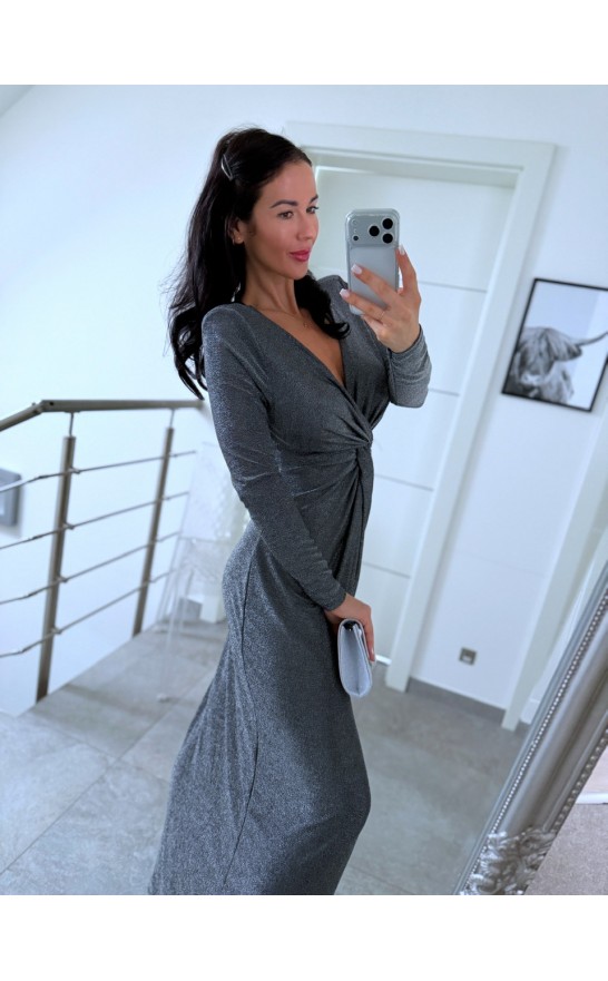 Stříbrné šaty Loty