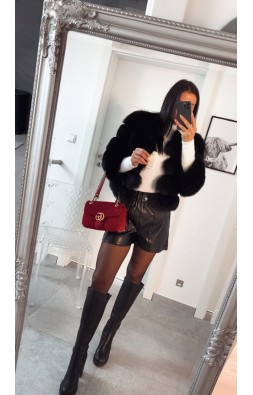 Černé koženkové kraťasy XS S M 