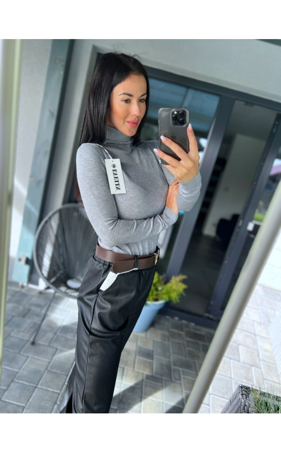 Šedý basic  rolák 