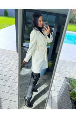 Smetanový krásný kabát 