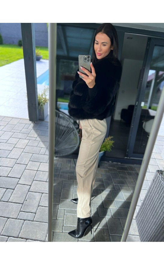 Světle krémové kalhoty kožené  s páskem