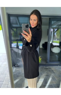 Černý krásný kabát 