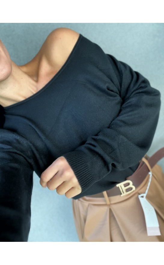 Černý svetr Sabina