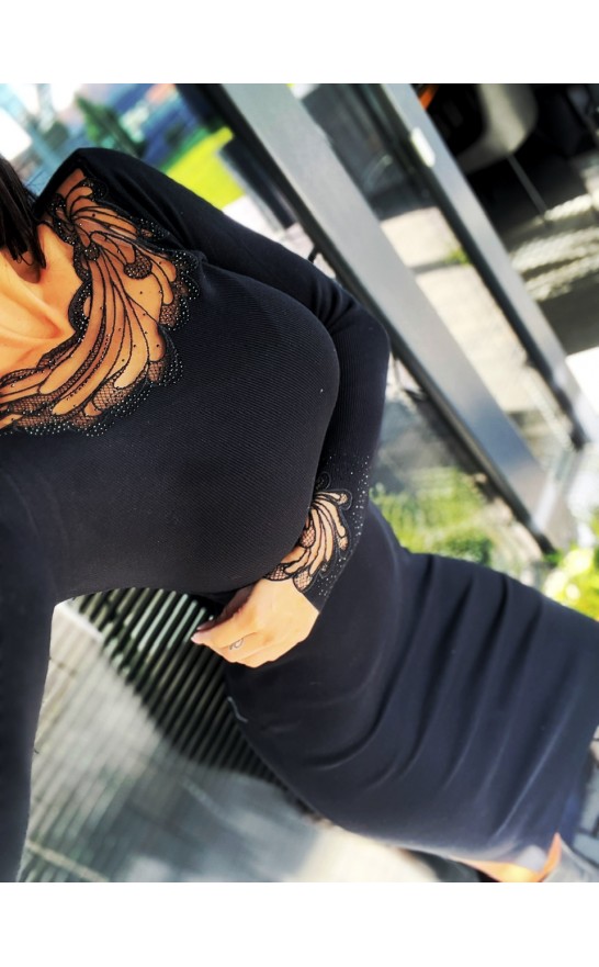 Černé šaty Kamila