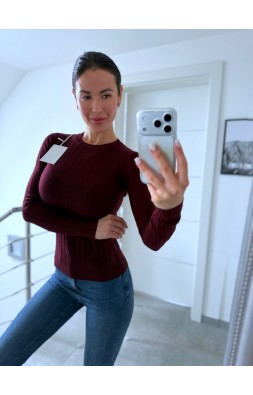 Vínový svetr Bety 