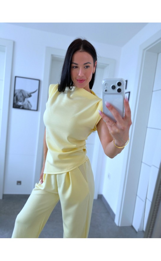 ŽLutý máslový komplet 