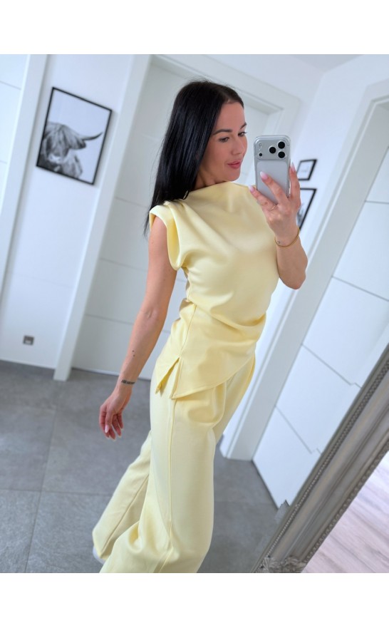 ŽLutý máslový komplet 